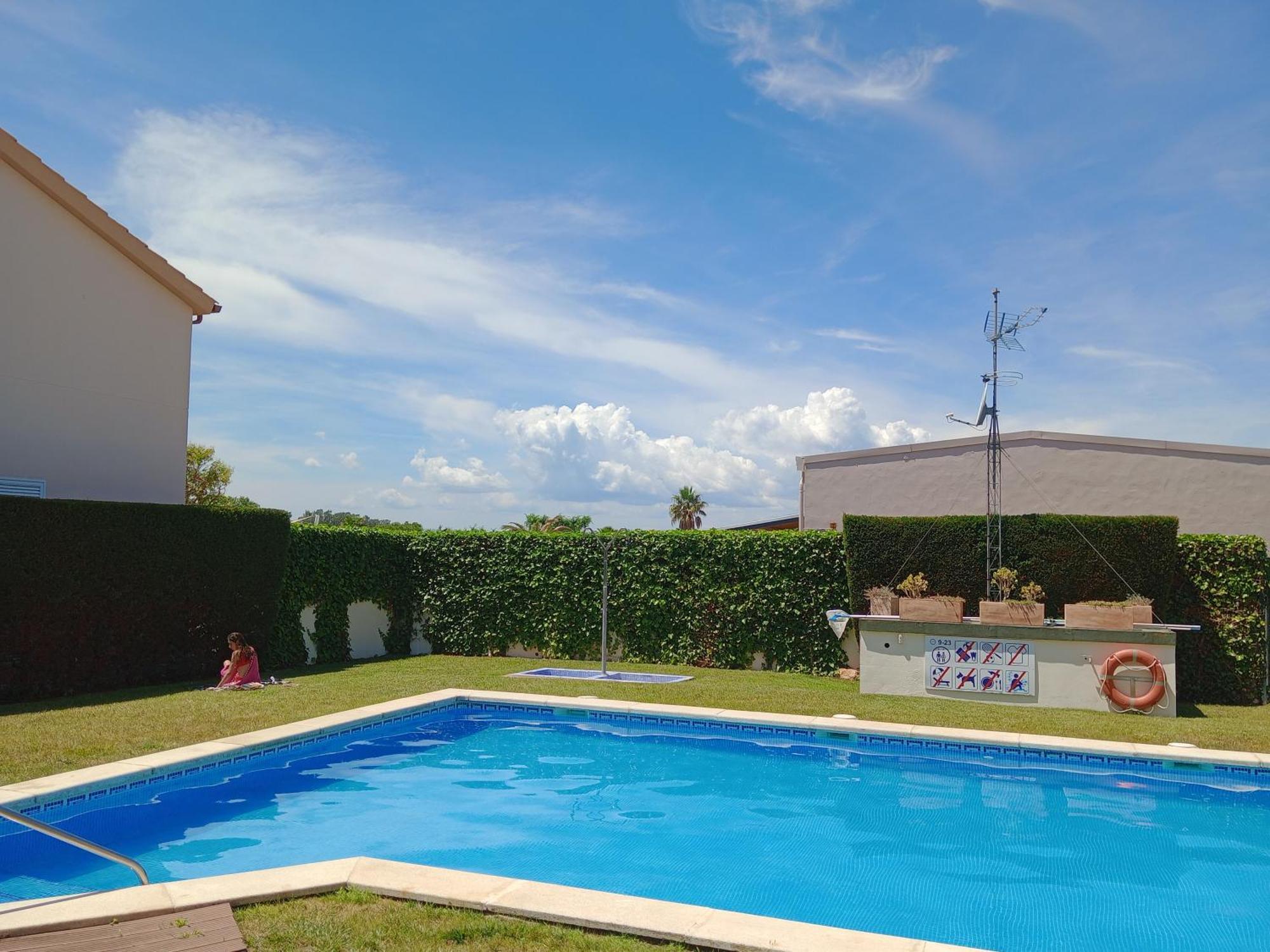 Casa Unifamiliar Con Patio Y Piscina En L'Estartit- Costa Brava Daire Dış mekan fotoğraf